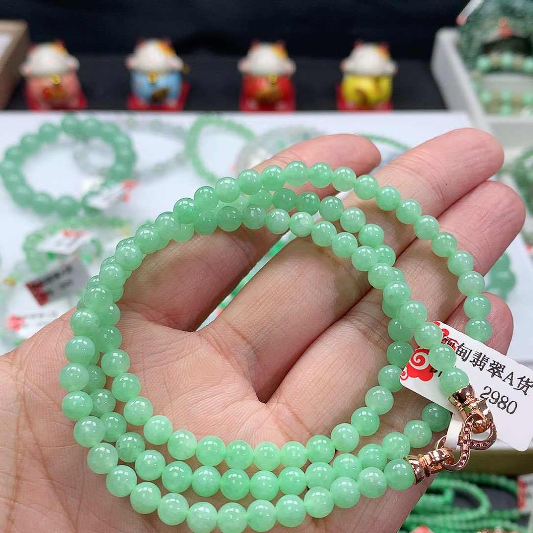 翡翠手链未镶嵌翡翠