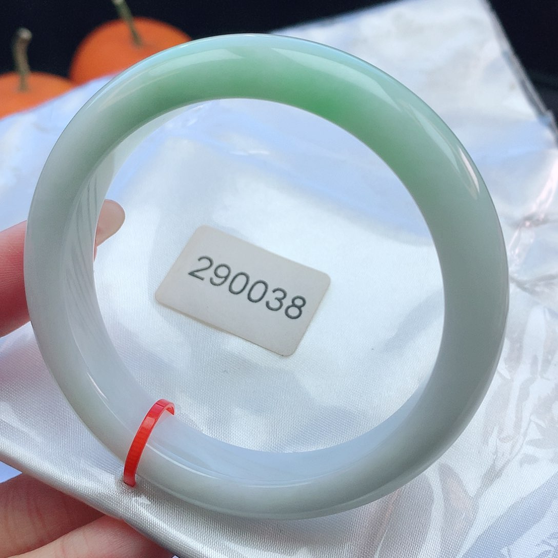 翡翠手镯未镶嵌58圈口290038