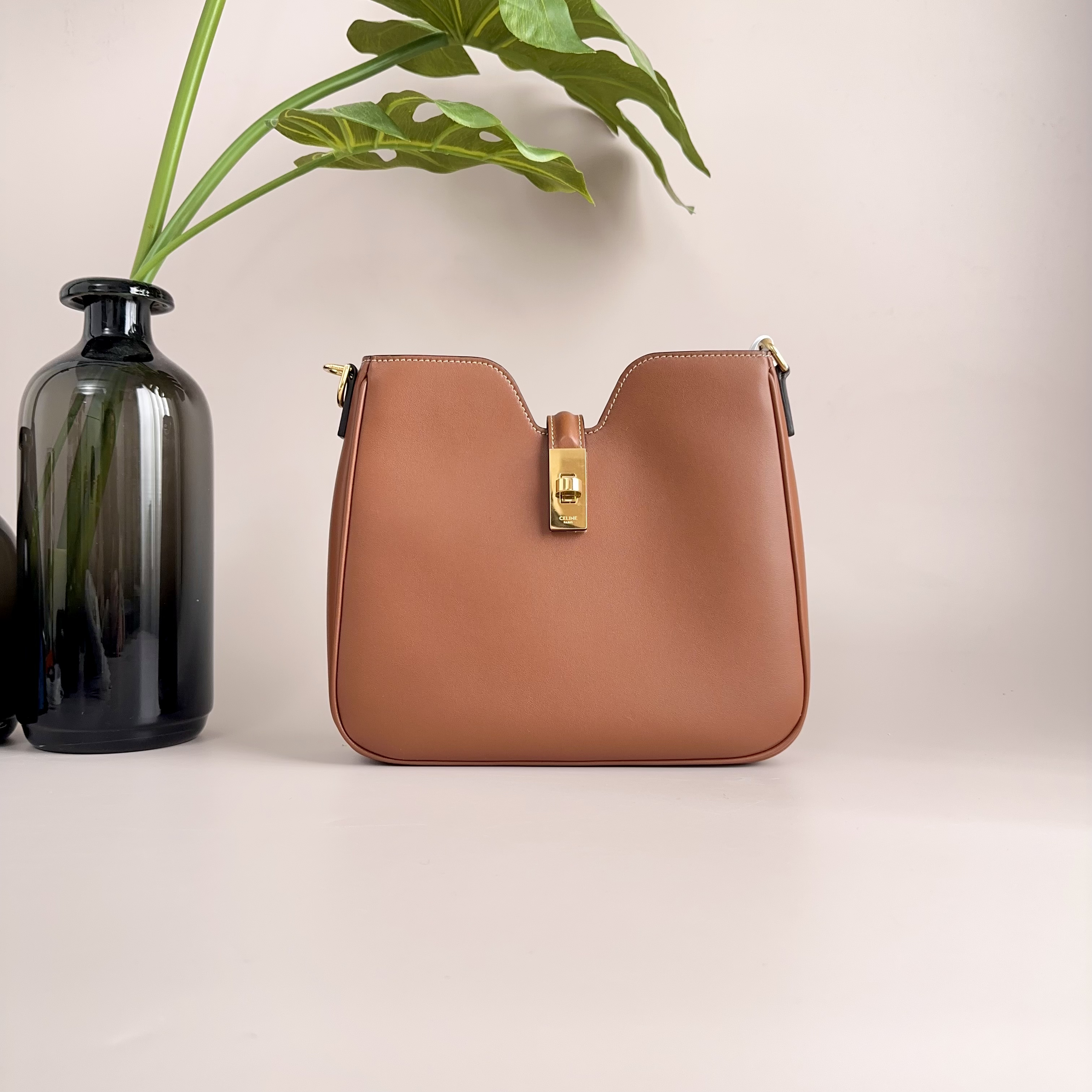 99新 Celine/思琳 Camille 16 Soft/单肩包/4063