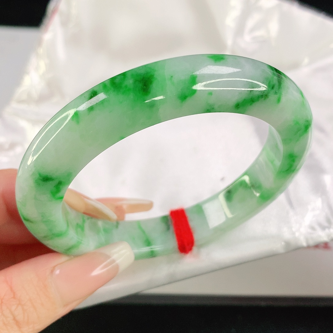 翡翠手镯未镶嵌专****u2906翡翠