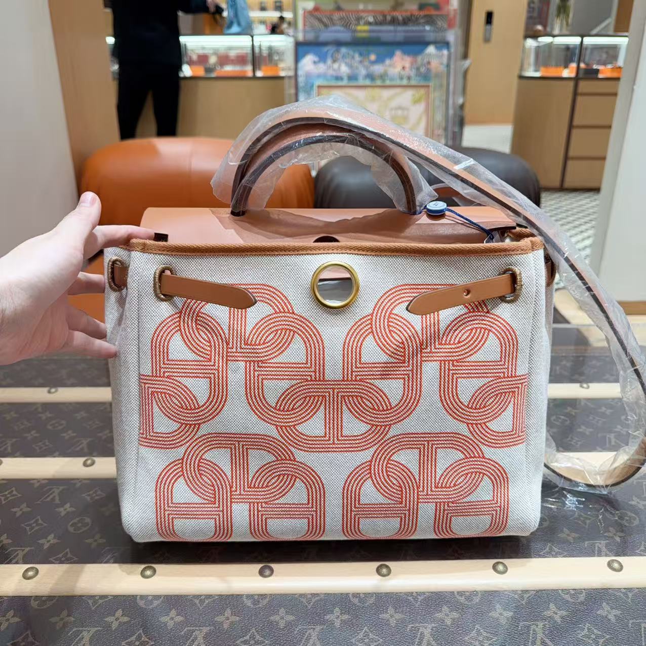 99新 Hermes/爱马仕 爱马仕/herbag 31 米色拼棕色银扣 赛道限量