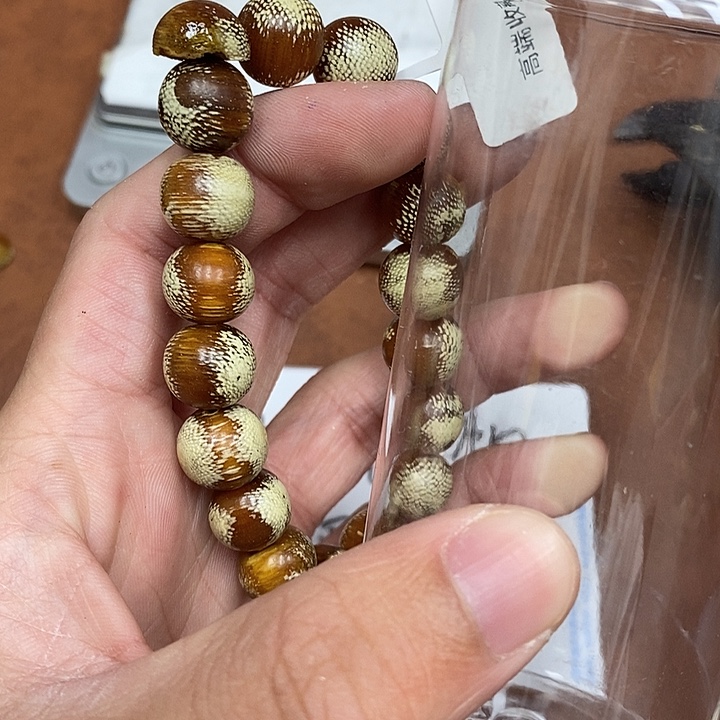 沉香沉香香囊虫漏