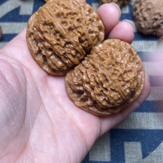 吊坠文玩核桃南疆46