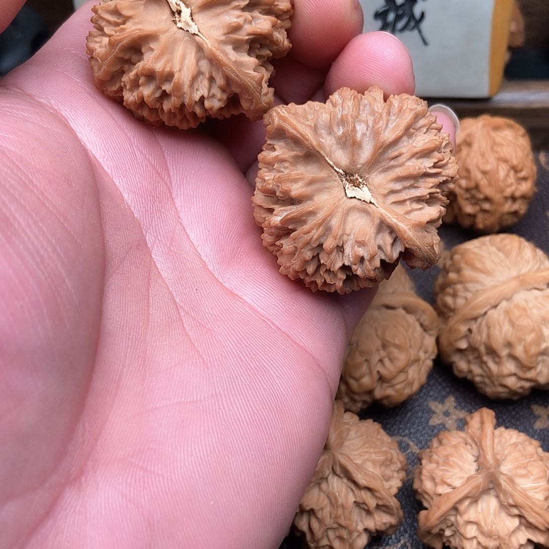 文玩核桃吊坠方****5满天星