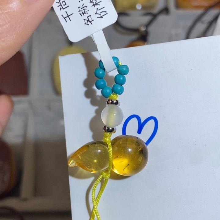 琥珀珠宝奇石未镶嵌