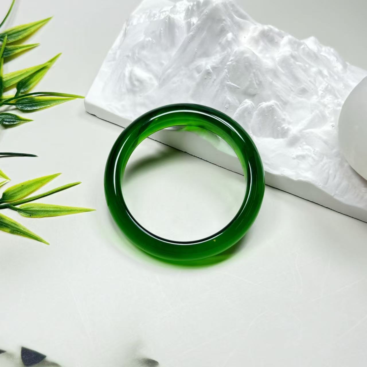 骥 A027 绿首饰 新款时尚百搭男女款 多样性发其一