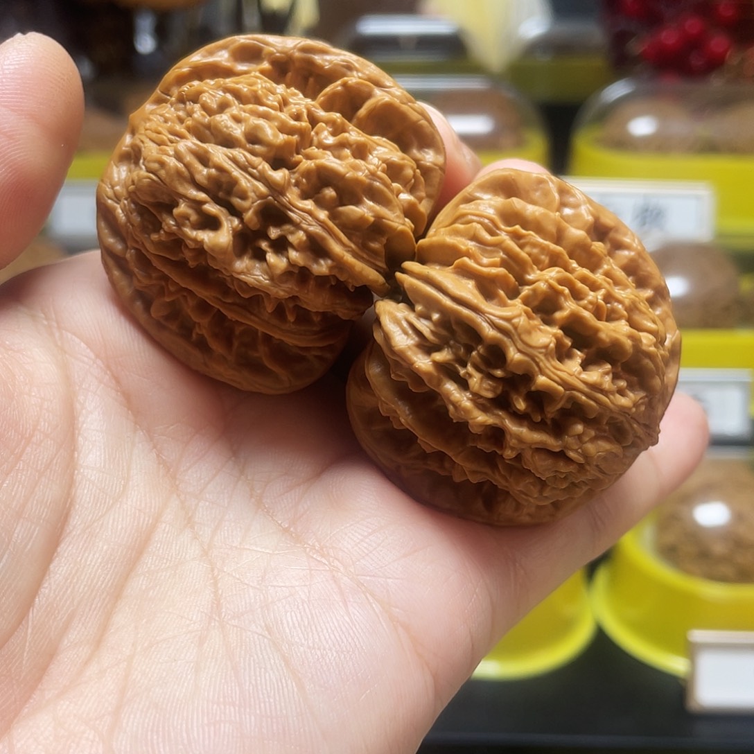 三***院文玩核桃把件四座楼44尺寸5669