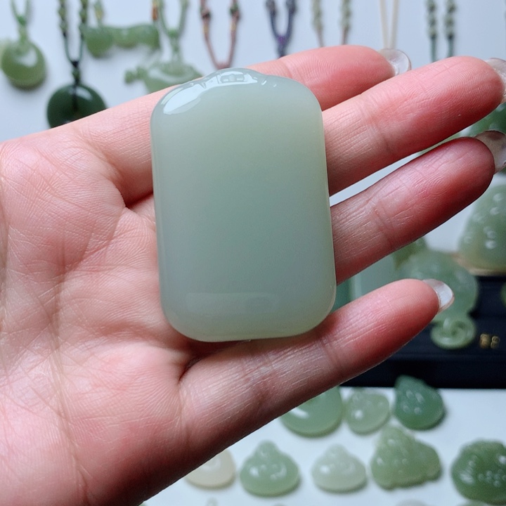 和田玉吊坠未镶嵌小****殖