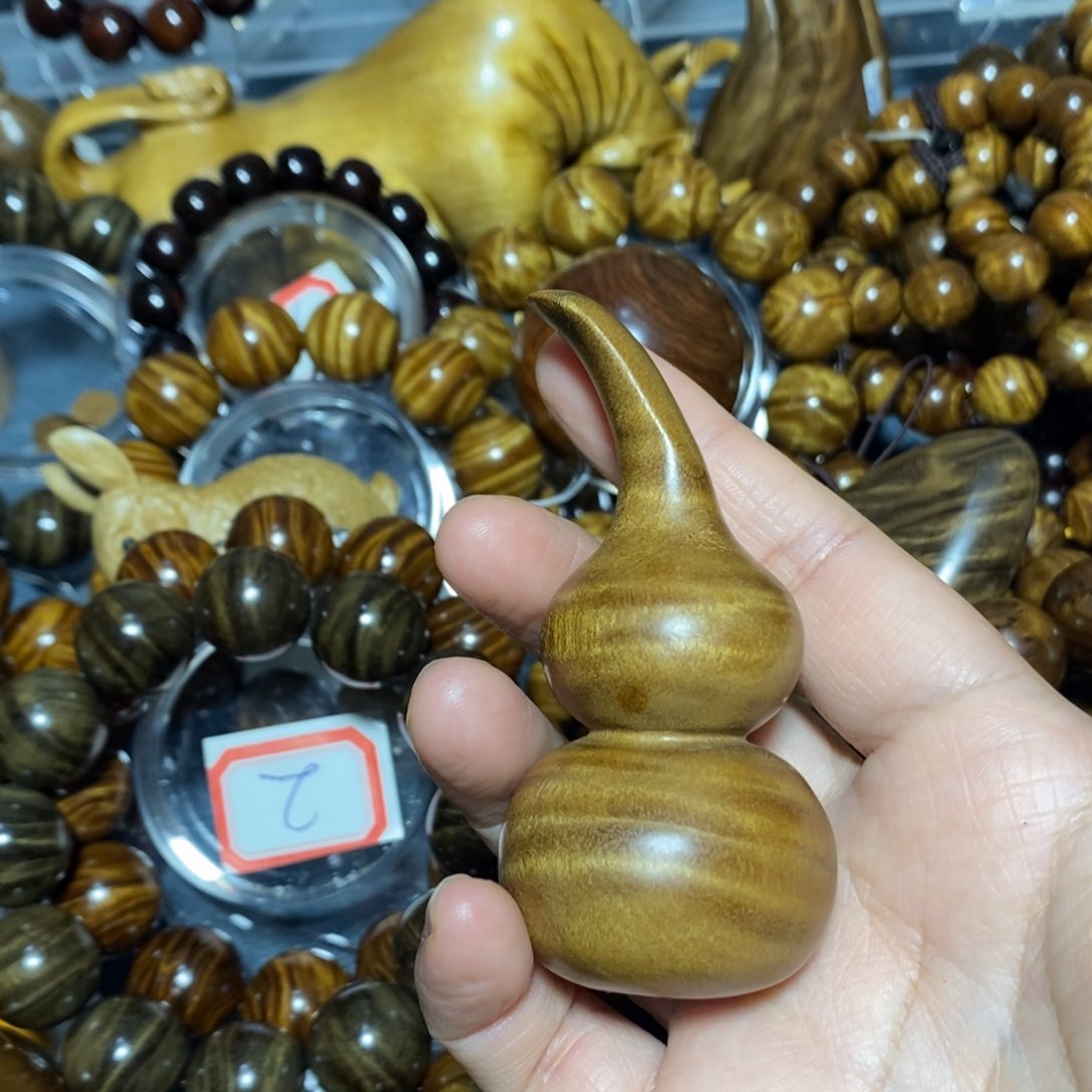 金丝楠木雕工艺品