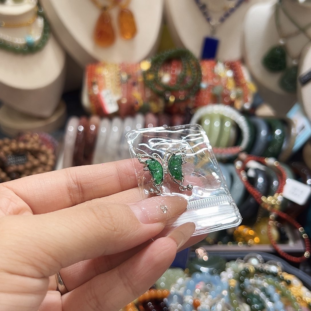 颈饰未镶嵌翡翠婧*