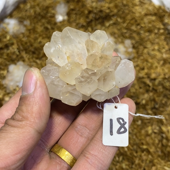 水晶水晶原石摆件未镶嵌