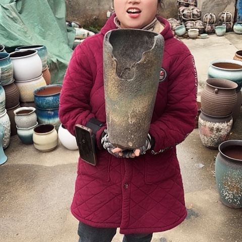 口16高38瑕疵盆子。