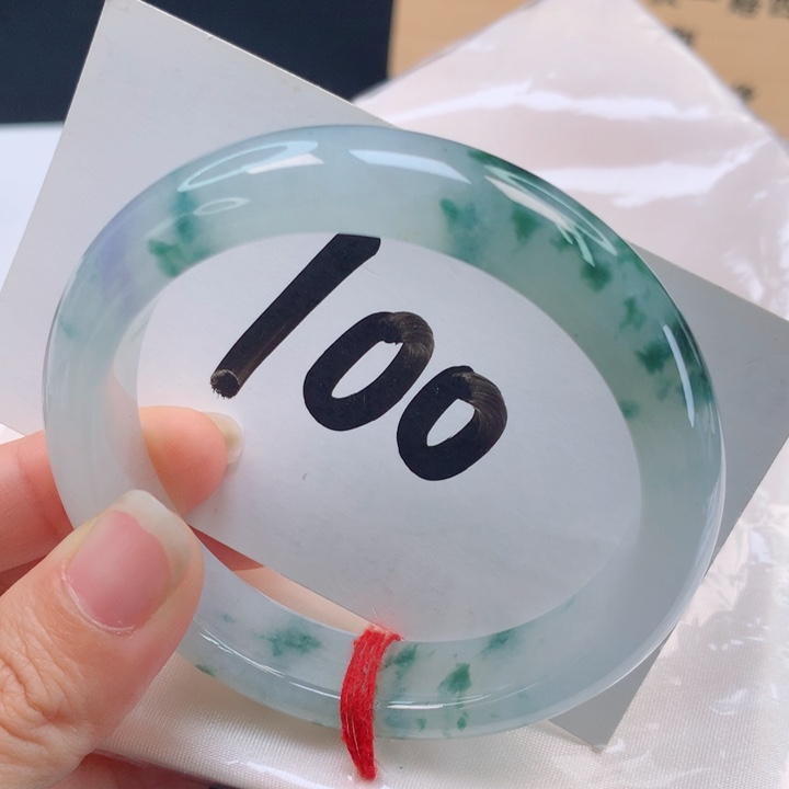 翡翠手镯未镶嵌正冰新品