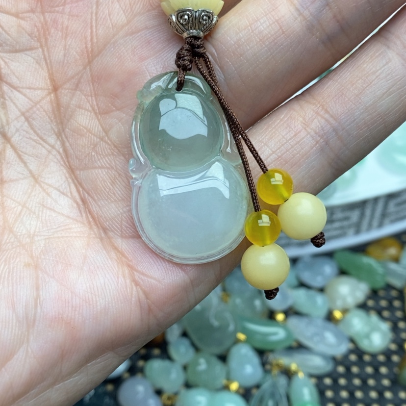 【闪购商品】翡翠未镶嵌吊坠(不含链)大葫芦