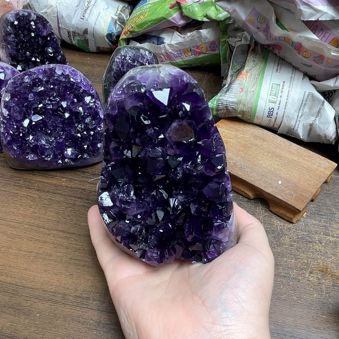 紫晶大型摆件（非配饰）未镶嵌