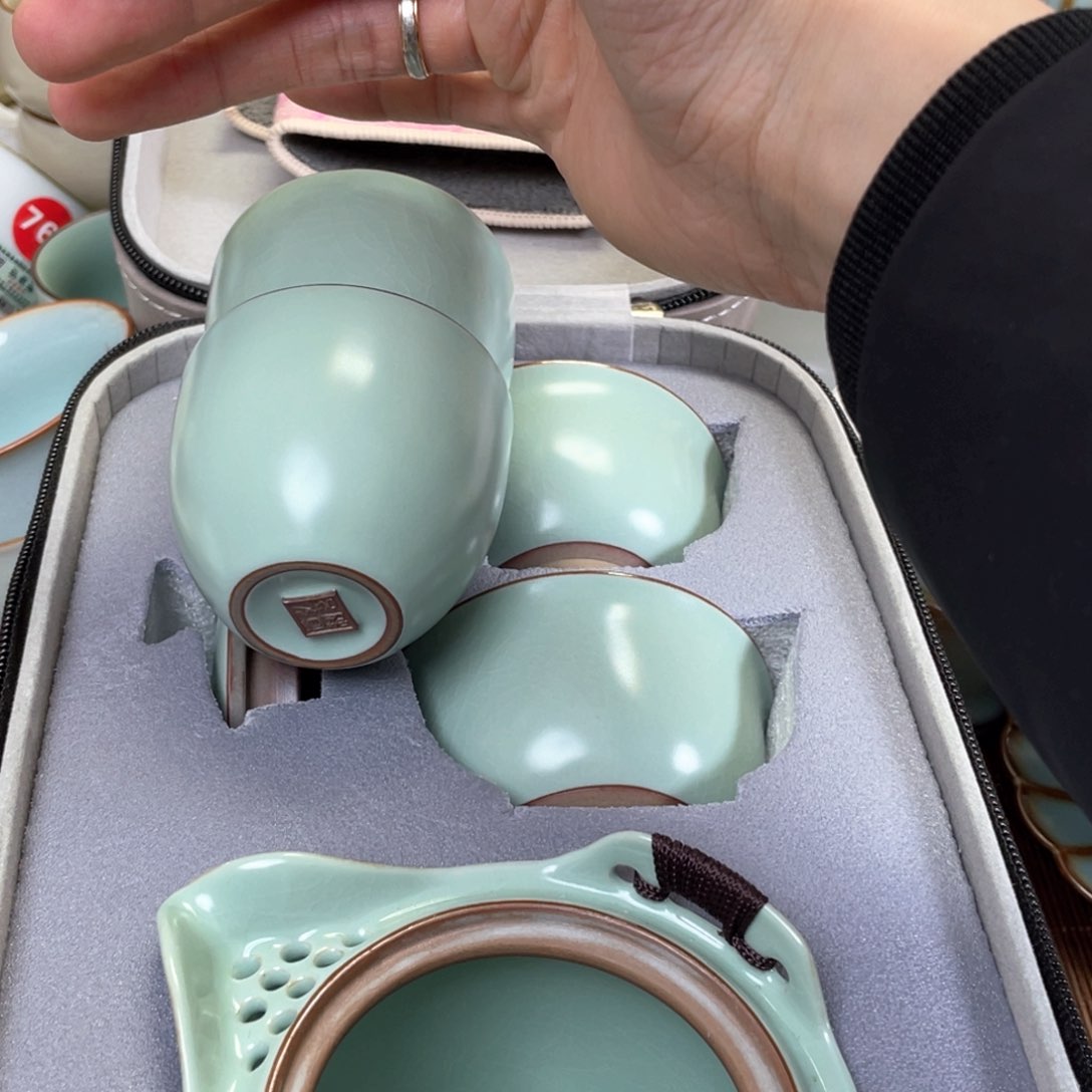 瓷片。。。。。。。。。。。。。。。。。