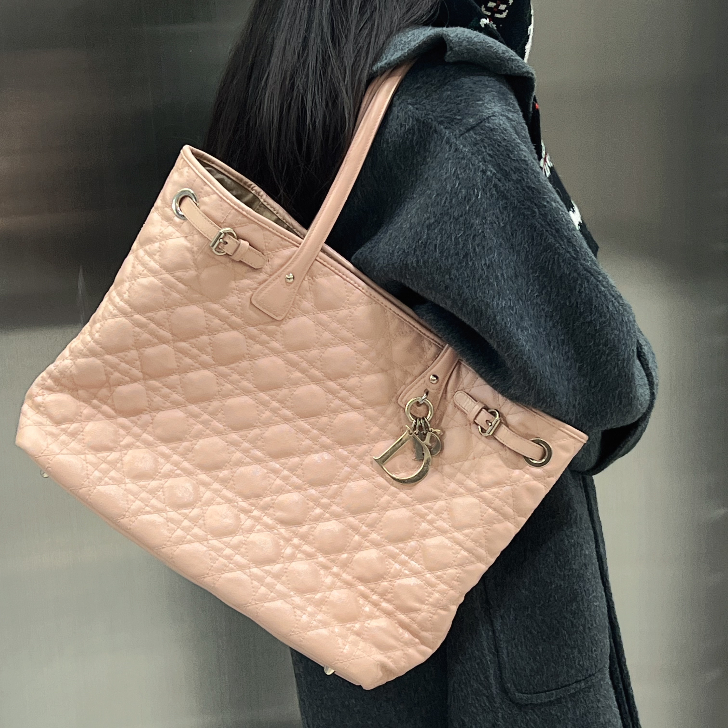 95新 DIOR/迪奥 迪奥西柚粉色托特包包单肩