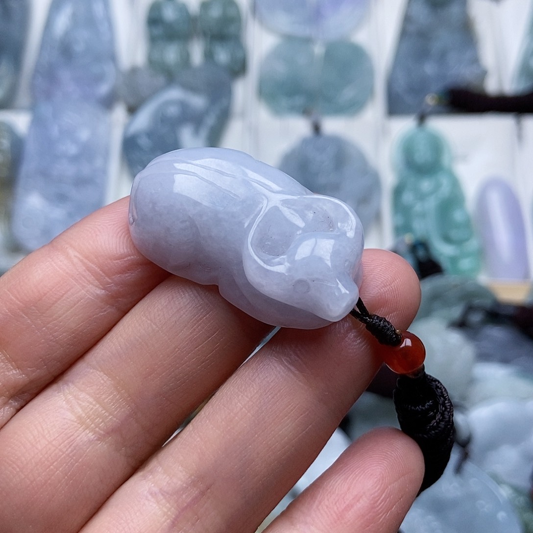 翡翠颈饰未镶嵌翡翠