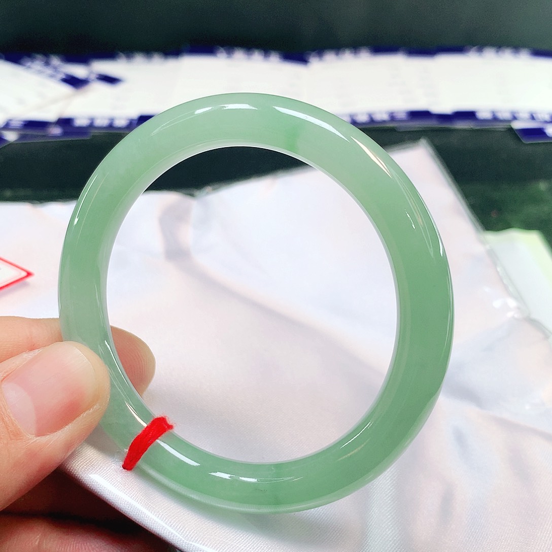 翡翠未镶嵌手镯翡翠手镯未镶嵌