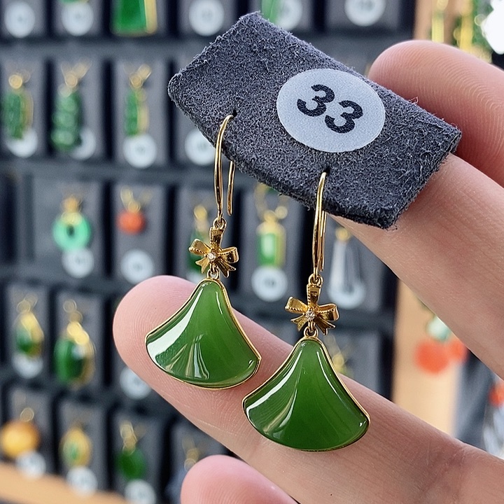 和田玉耳饰18K金镶嵌