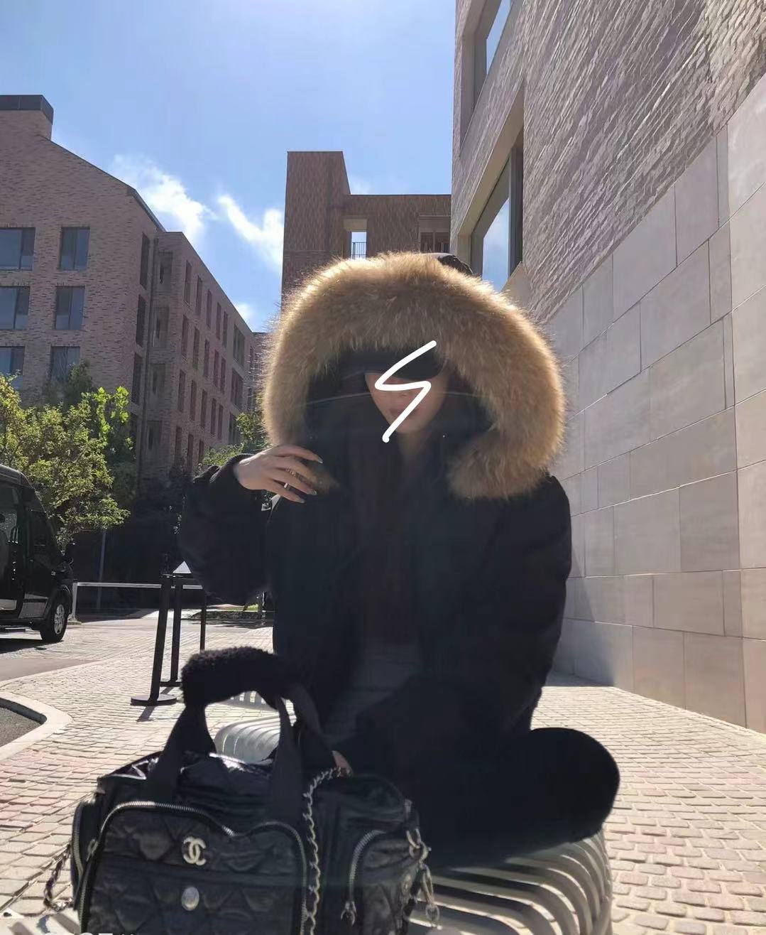 【MaoM】黑色2025新款绒羽绒服女冬季短款韩系加厚保暖外套