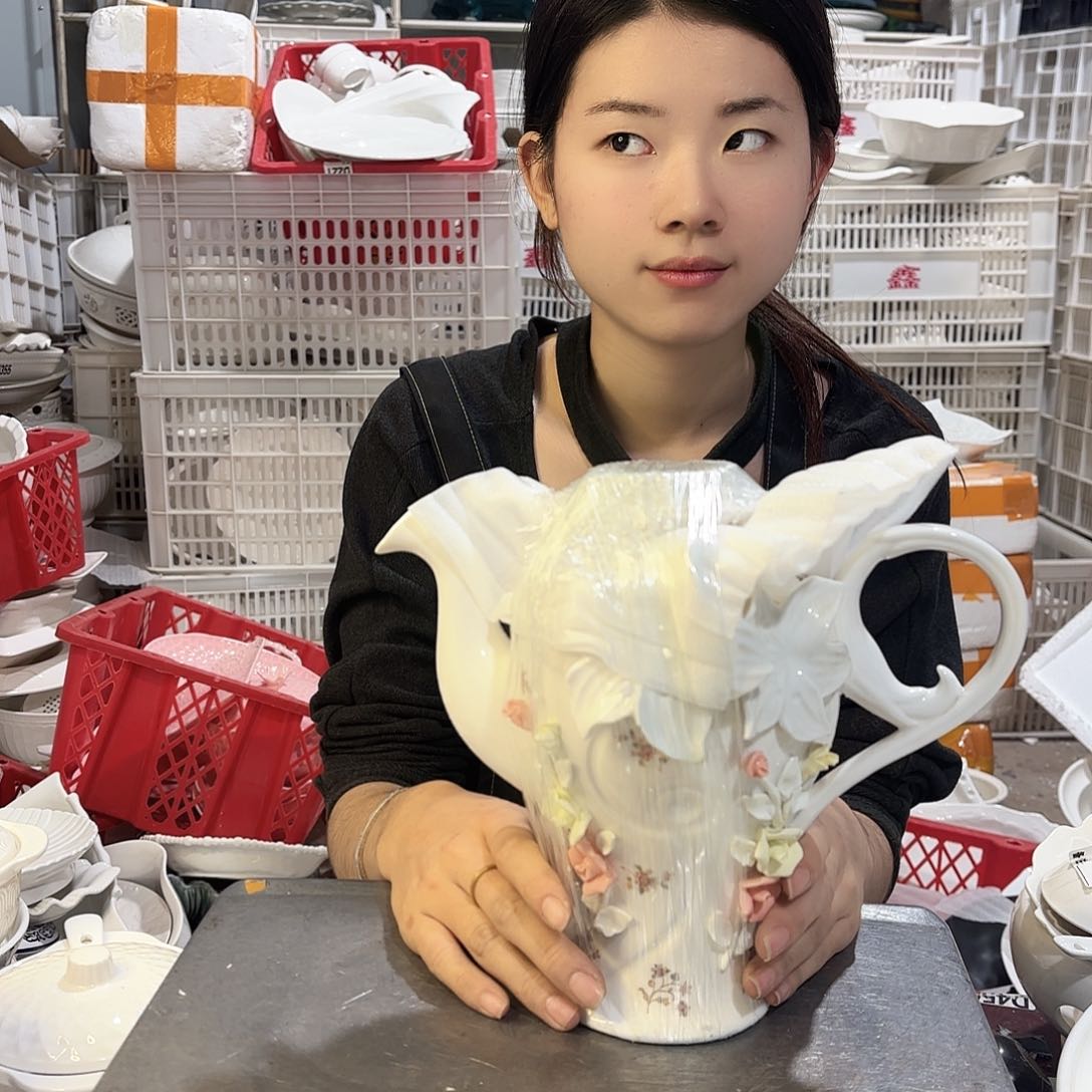 盘有****饰微瑕产品………一个