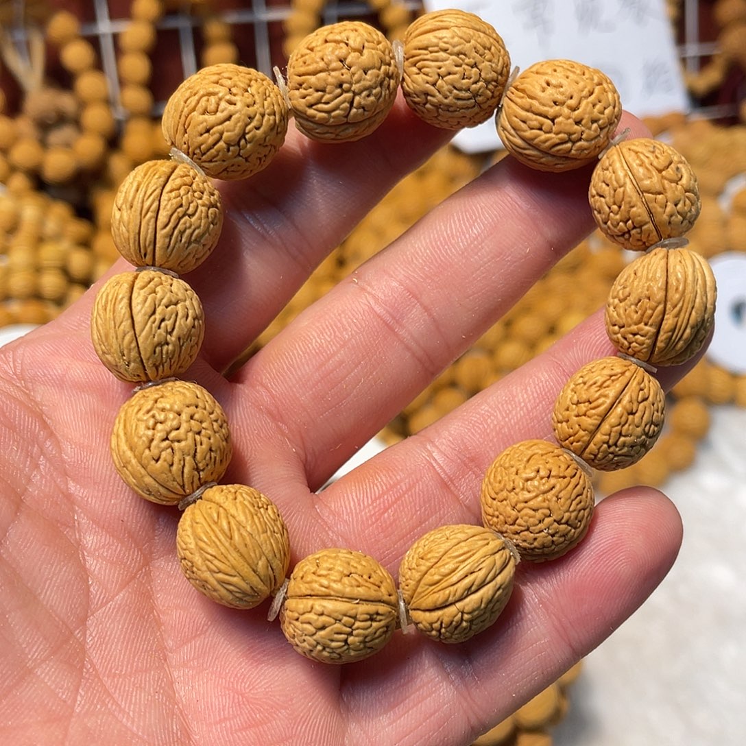 兴***源手串桃核福利福利