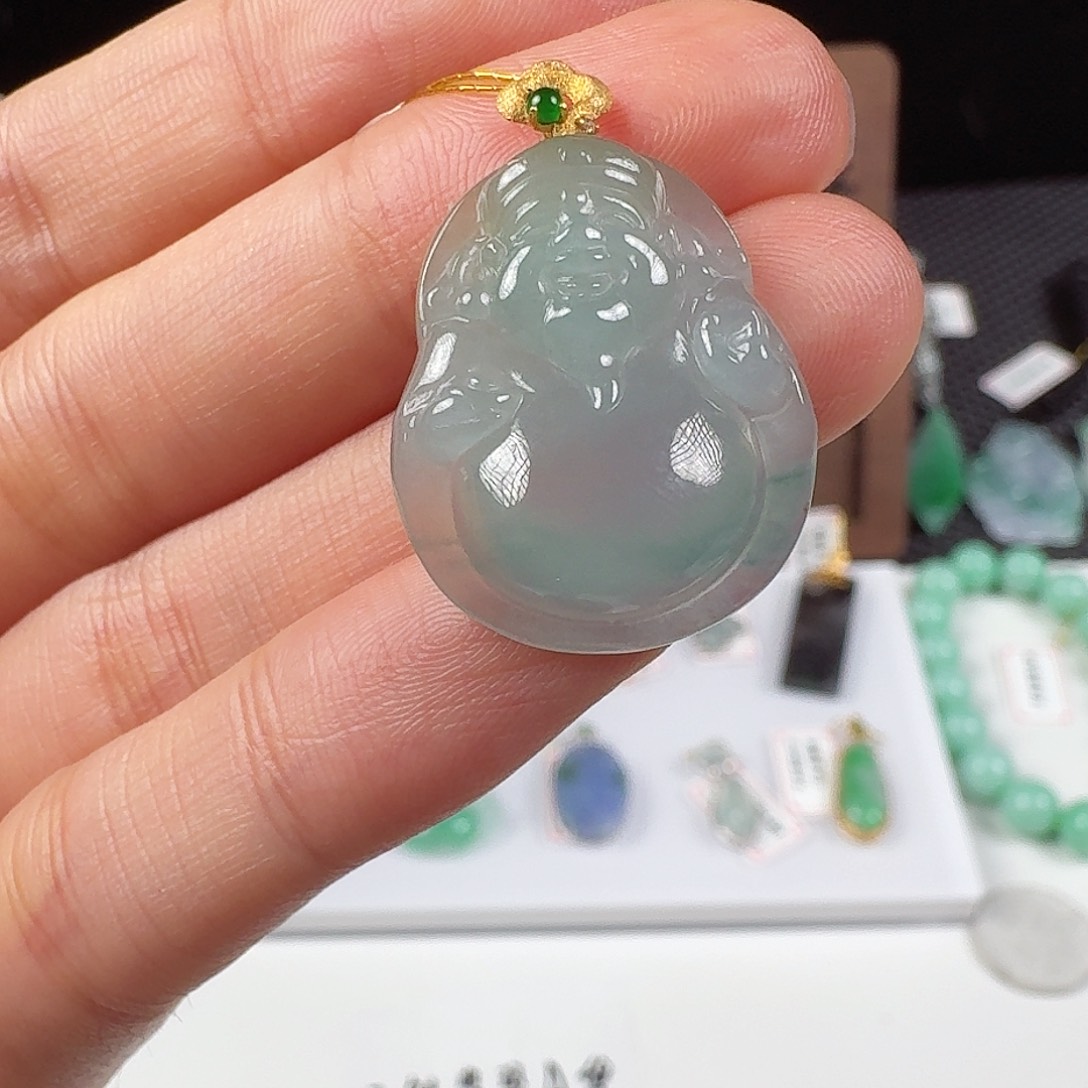 翡翠18K金镶嵌颈饰