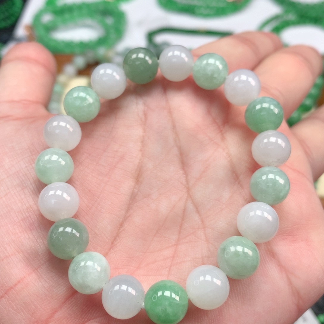 翡翠手链未镶嵌翡翠