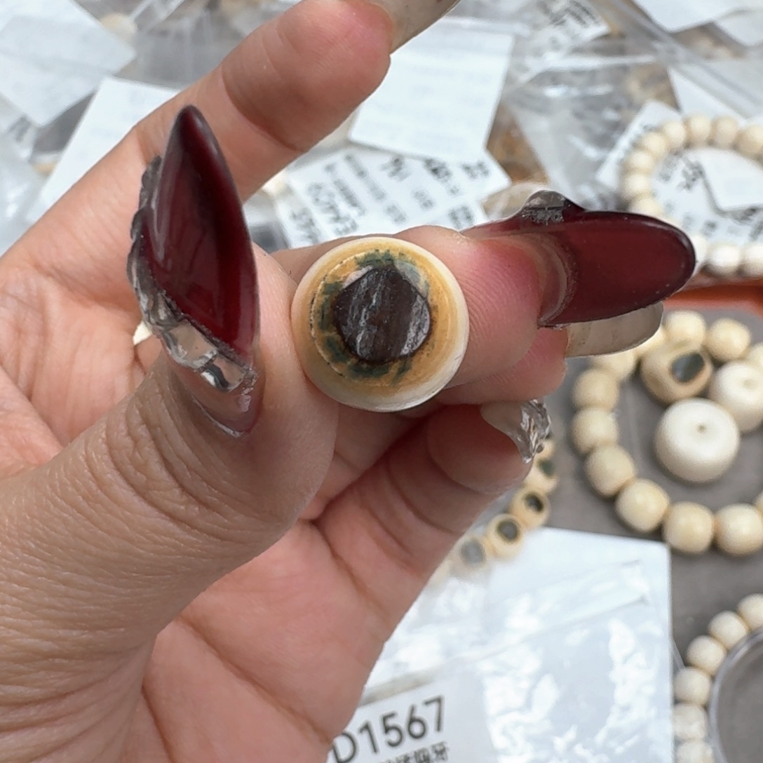 柏香籽/百香籽吊坠猛犸