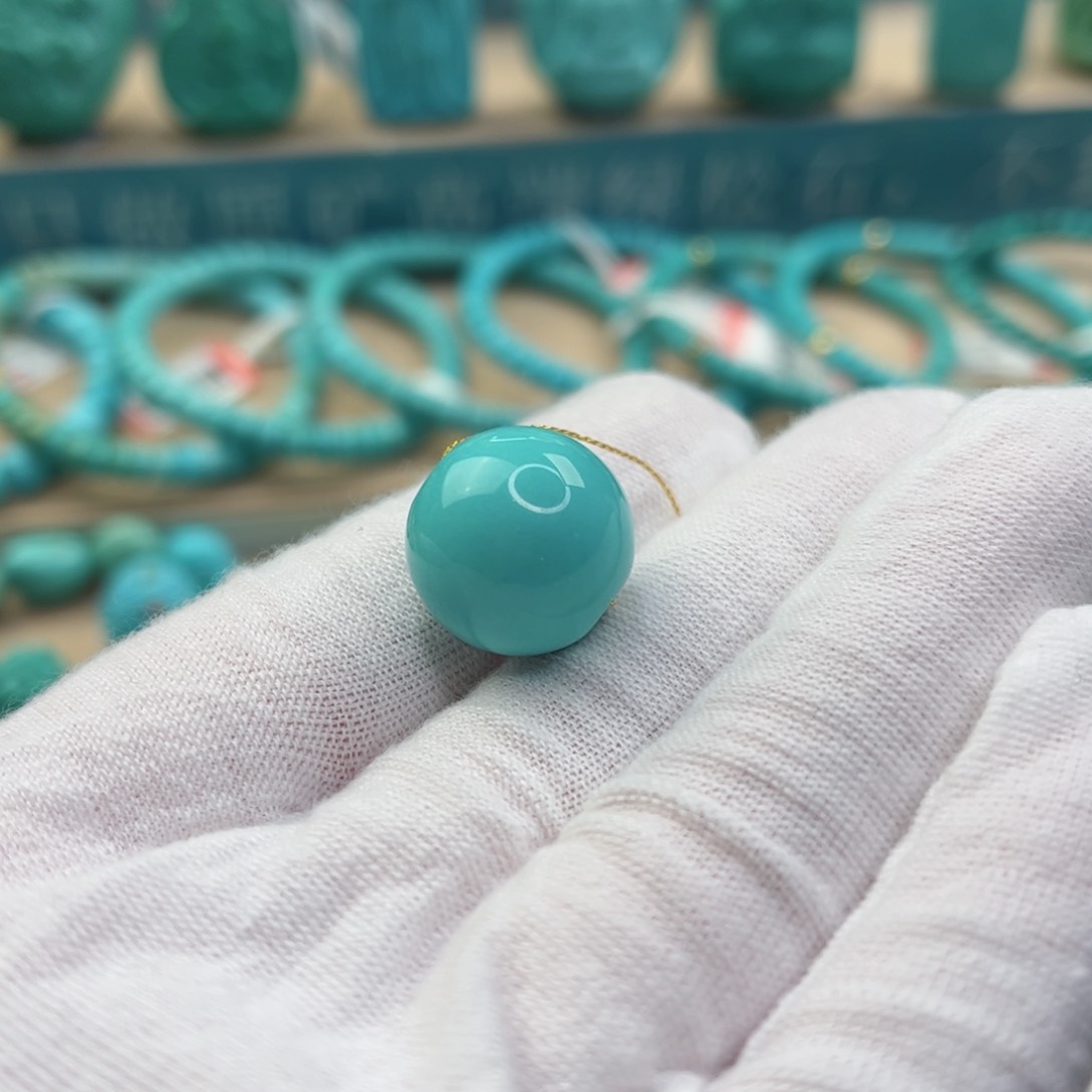 绿松石配饰未镶嵌