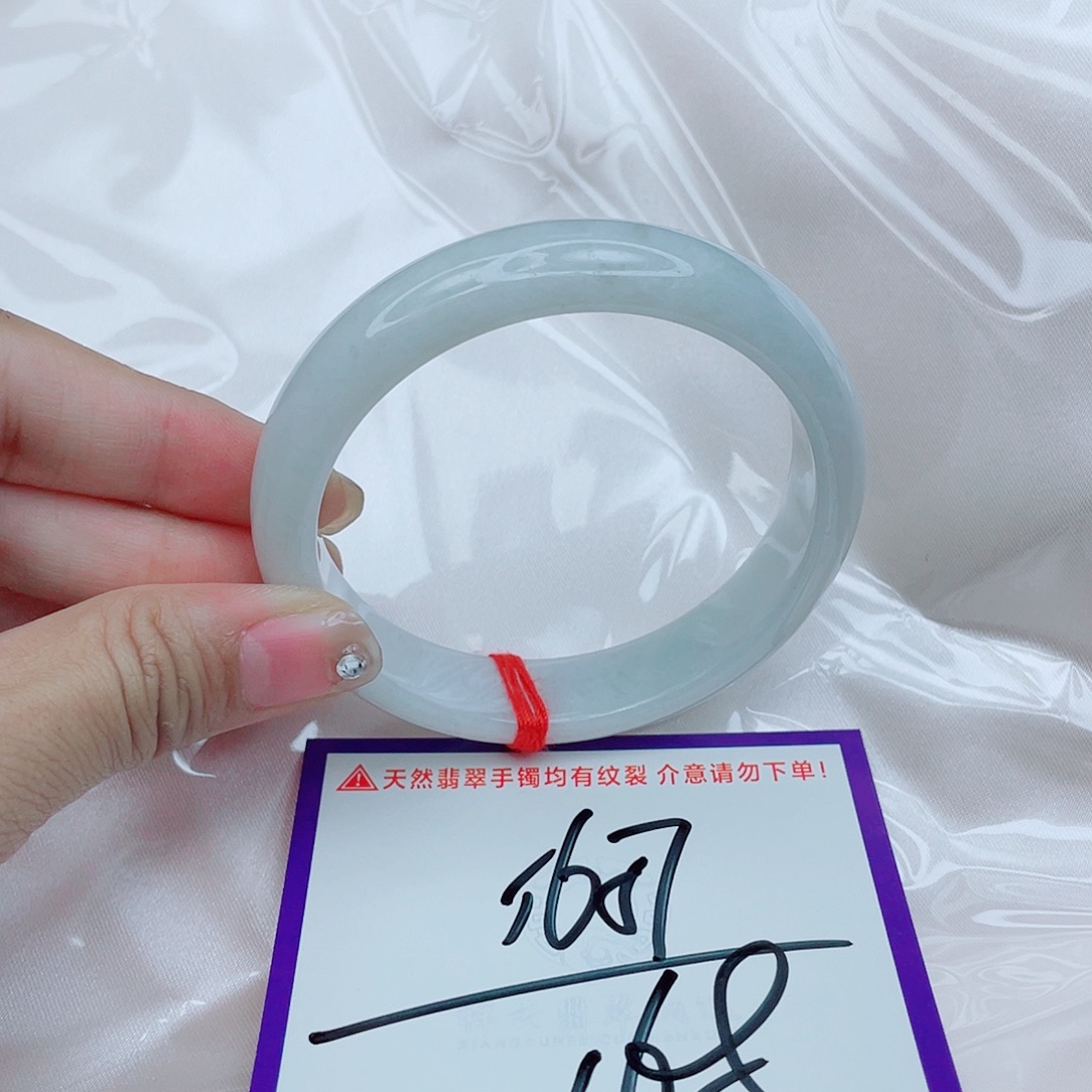 翡翠未镶嵌手镯翡翠