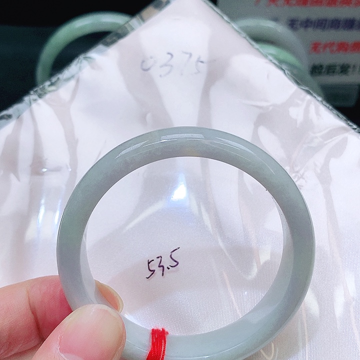 翡翠未镶嵌手镯0375