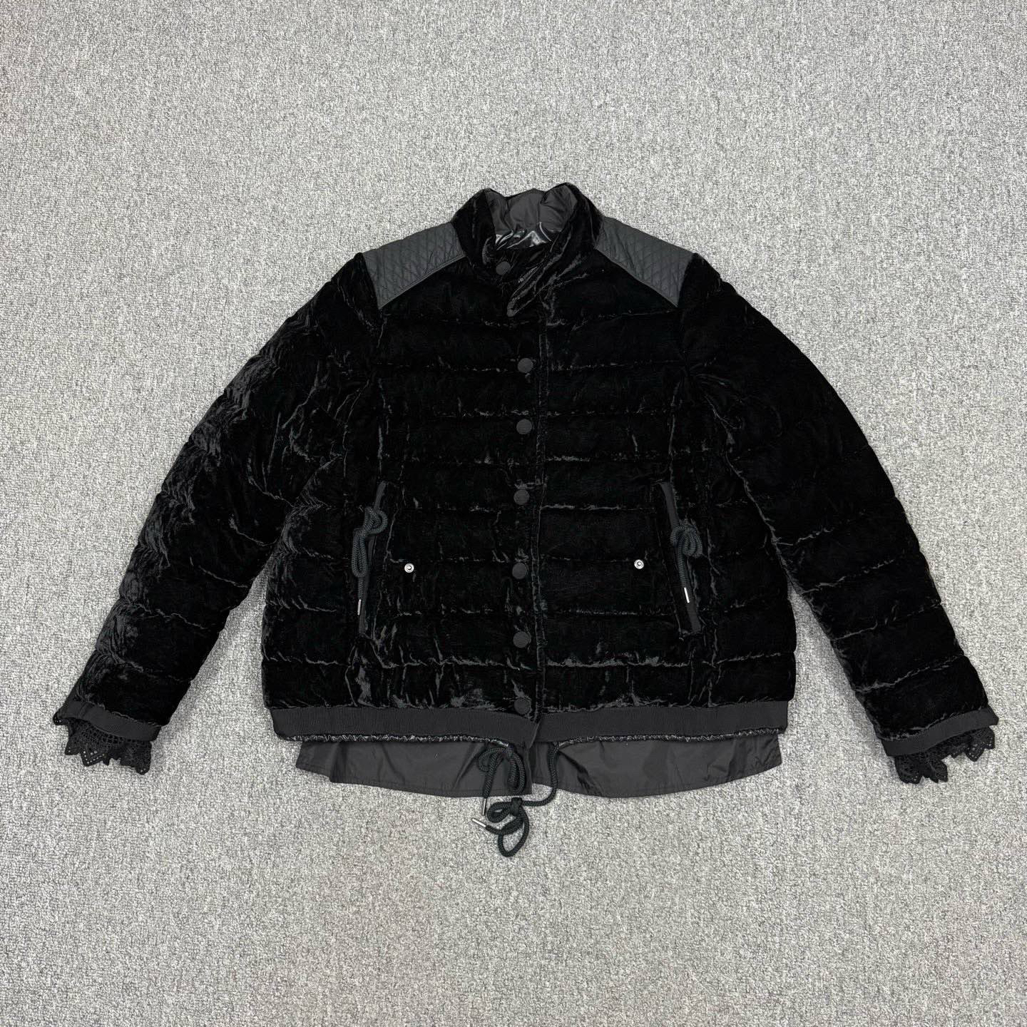 99新 MONCLER 15925213 nz Moncler蒙口 黑色丝绒羽绒服外套 0码