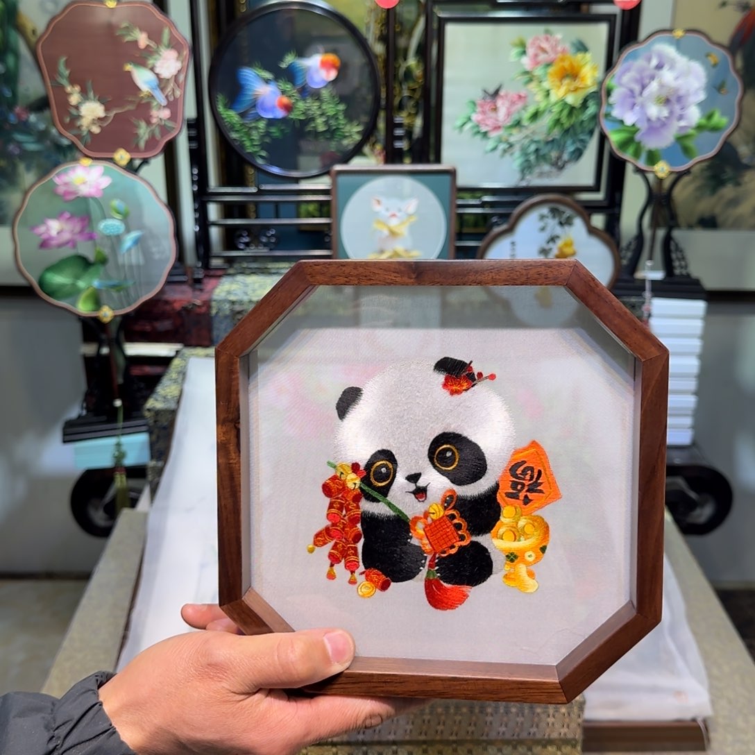 刺绣刺绣工艺精湛