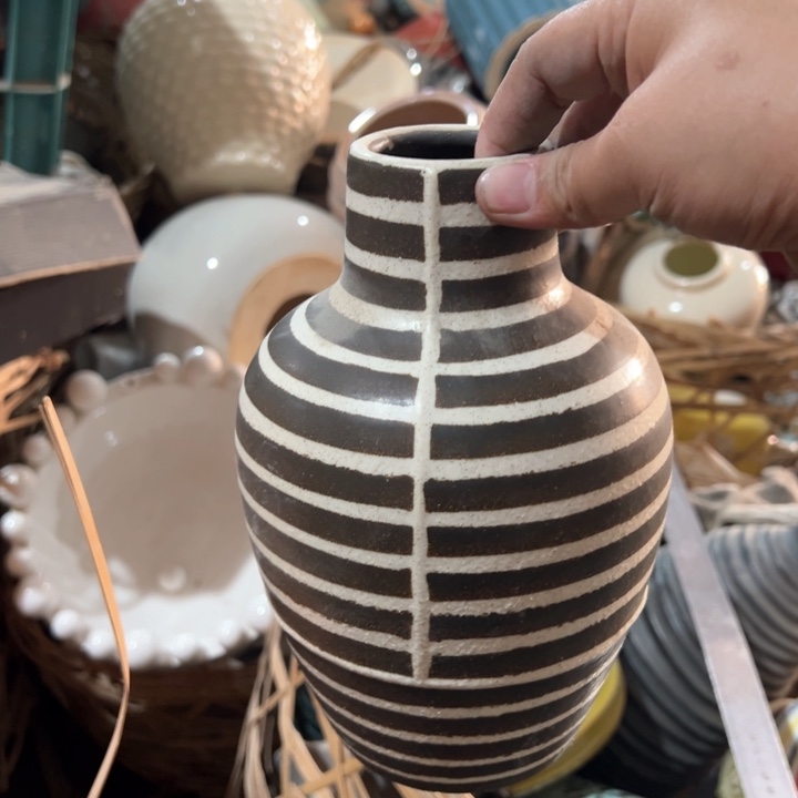 陶瓷花瓶摆件外贸出口（微瑕）高20口5公分