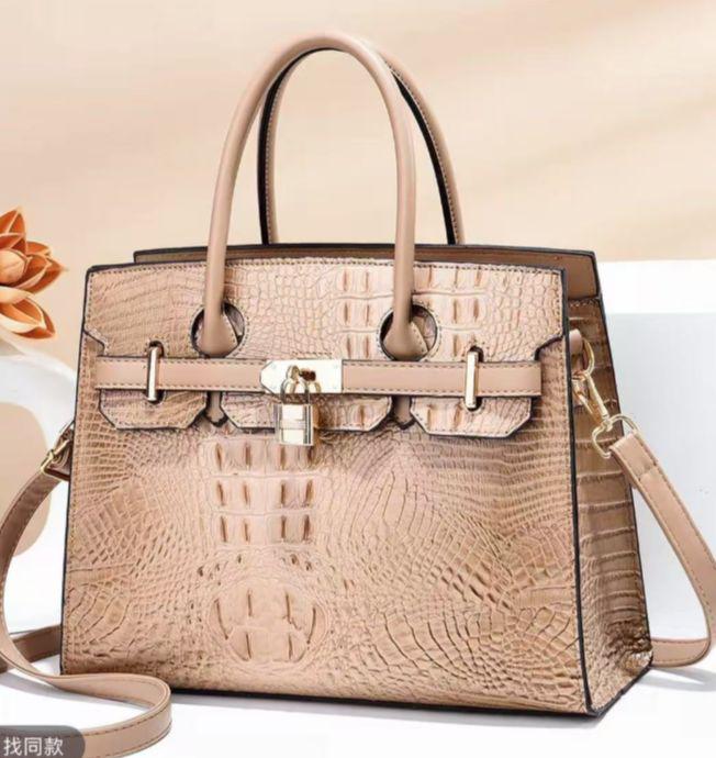 {范范的礼物}水桶包PU手提款棕色斜挎包耐磨大号单肩多层款