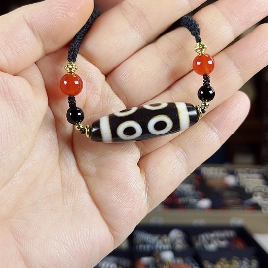 玛瑙/玉髓颈饰合金