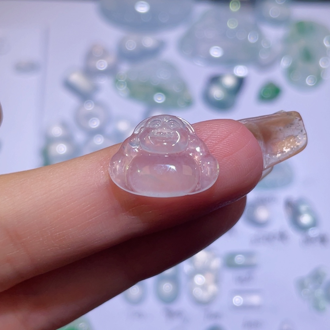 翡翠未镶嵌颈饰裸石