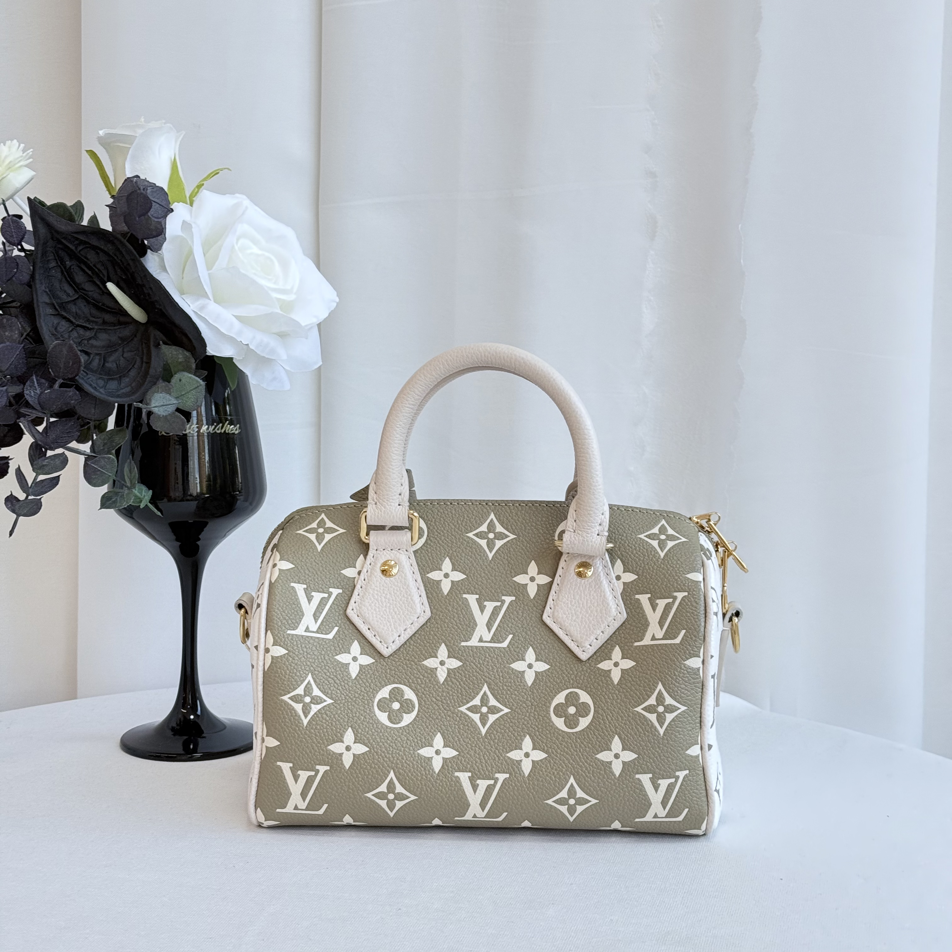 95新 LouisVuitton/路易威登 LV speedy20牛油果绿拼白色芯片款 