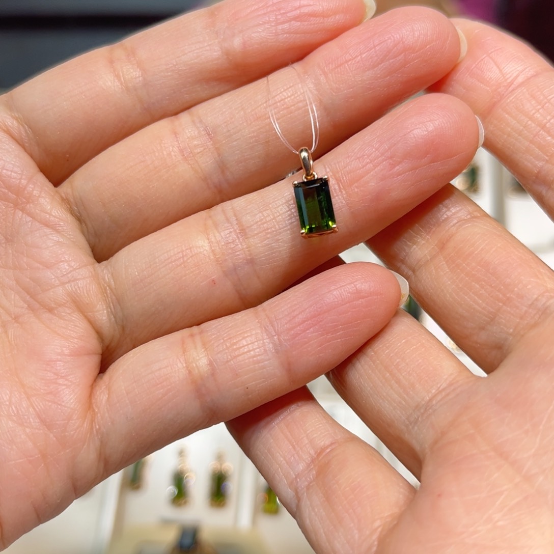 碧玺颈饰18K金镶嵌诺*