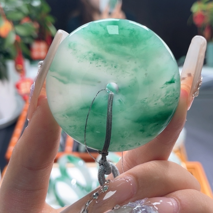 石英质玉吊坠(不含链)未镶嵌