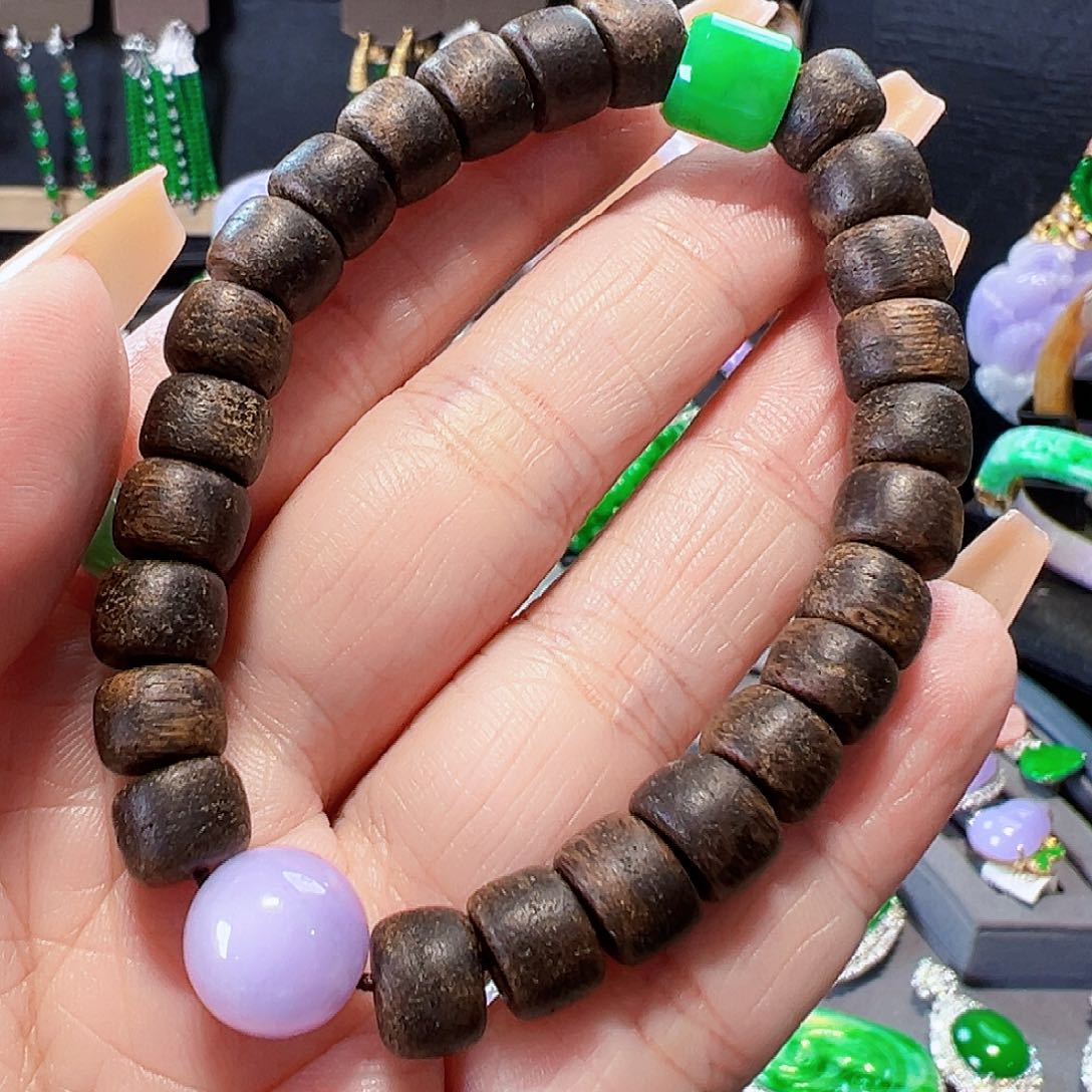 翡翠手串未镶嵌签收后24小时鉴赏期