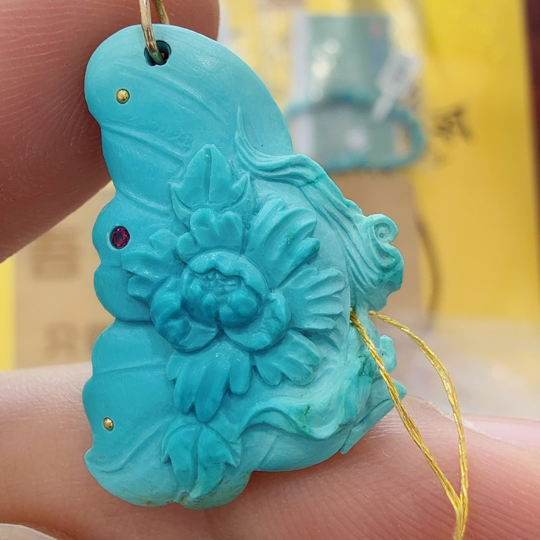 绿松石未镶嵌珠宝奇石