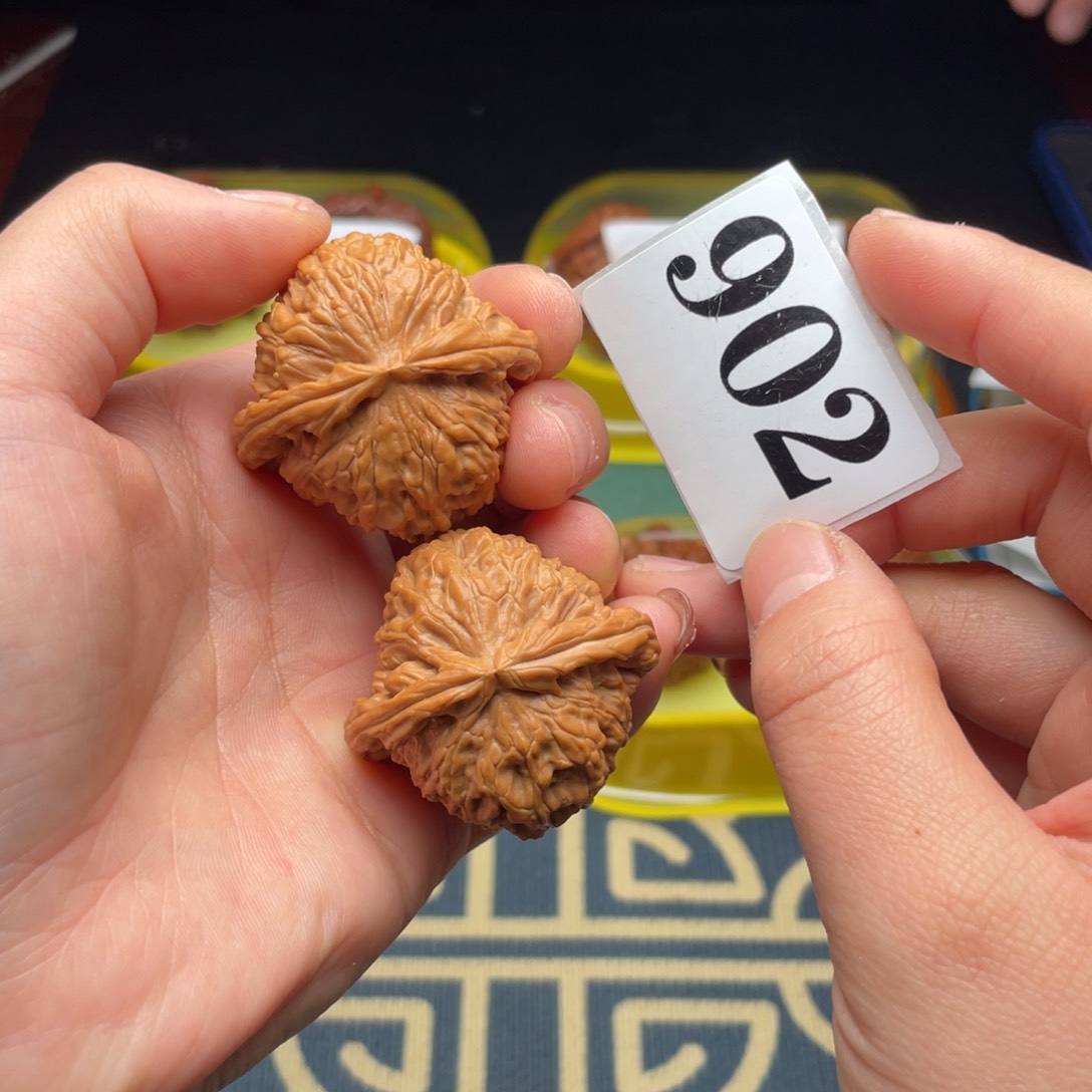 文玩核桃把件39全品球白902号