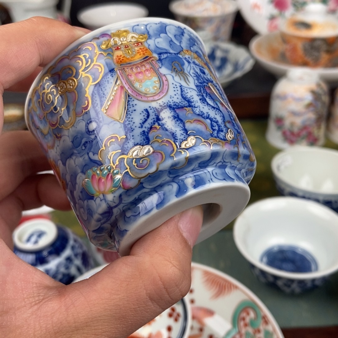 胖***和陶瓷的设计风格的设计