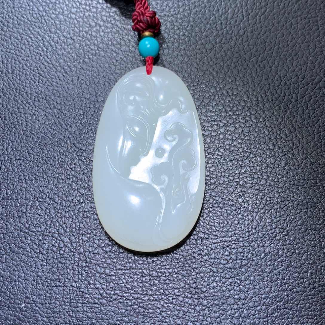 和田玉颈饰未镶嵌阿***儿