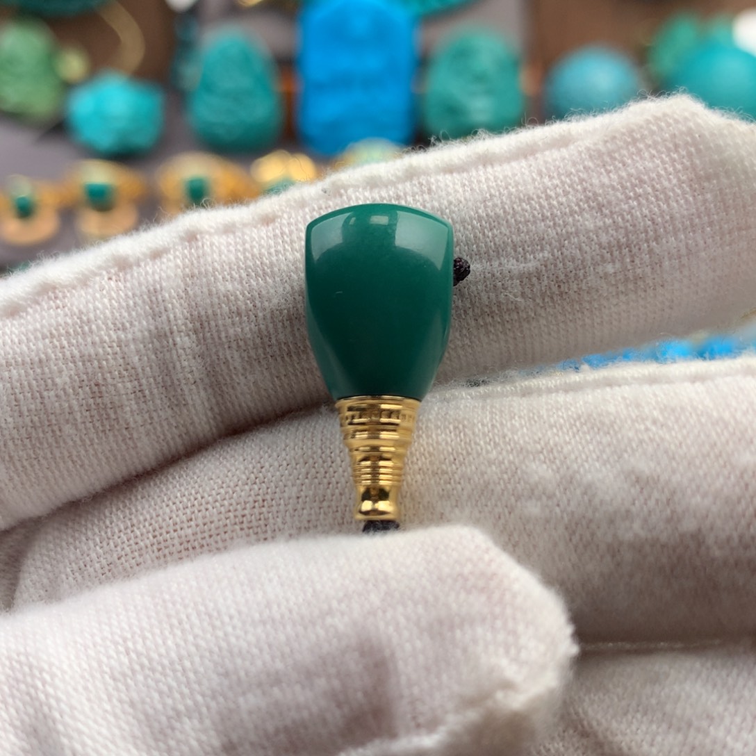 绿松石18K金镶嵌绿松石10*8mm