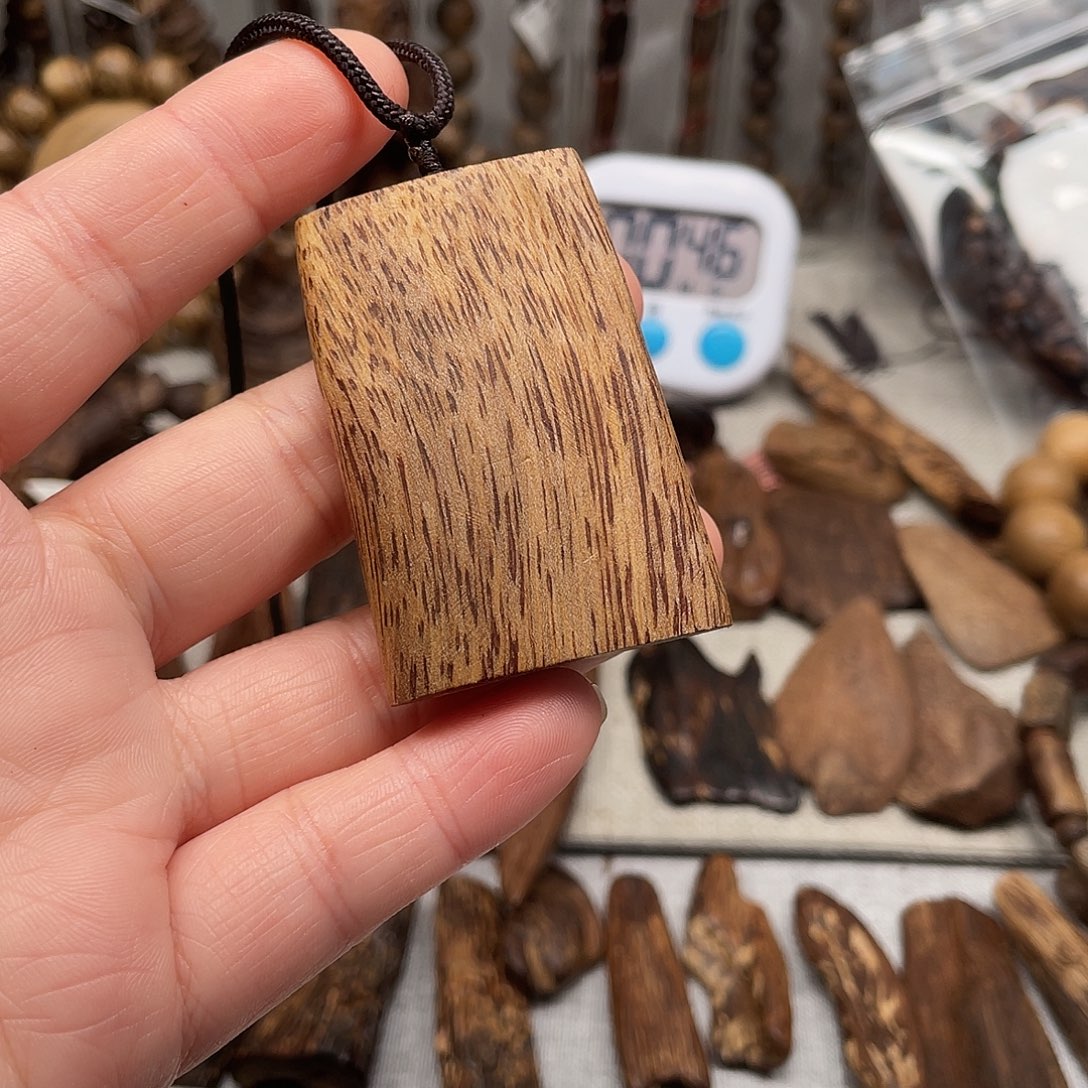 沉香沉香碎屑柬埔寨菩萨9+