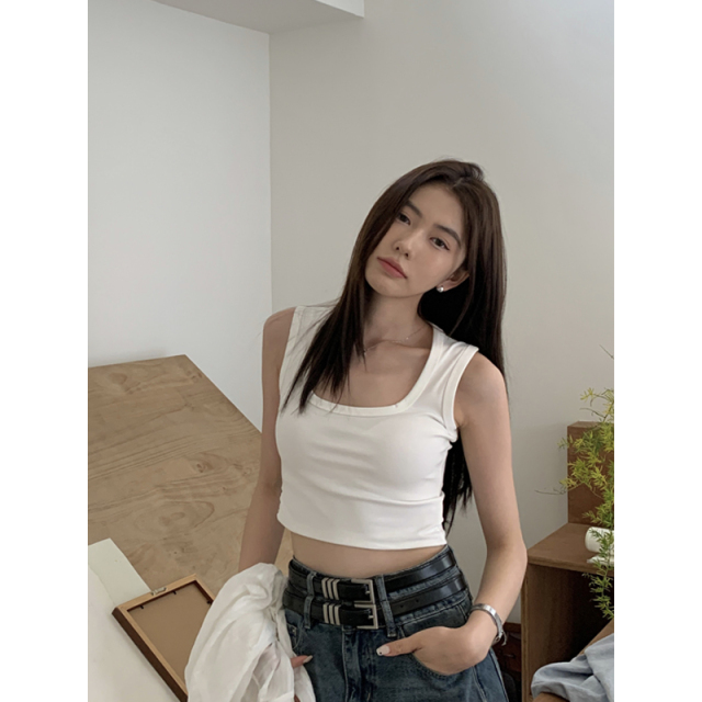 Halo Luu 遮副乳修身U领白色吊带打底背心女夏显瘦短内搭无袖上衣